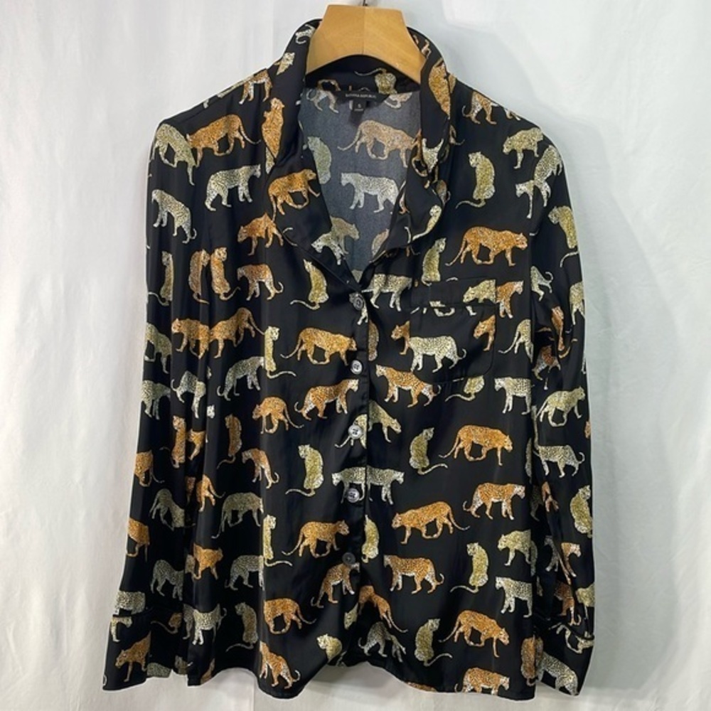 Banana republic, leopard cheetah print blouse